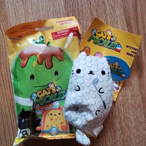 Cats Vs Pickles 4” Divot Plush Bean Bag With Tags